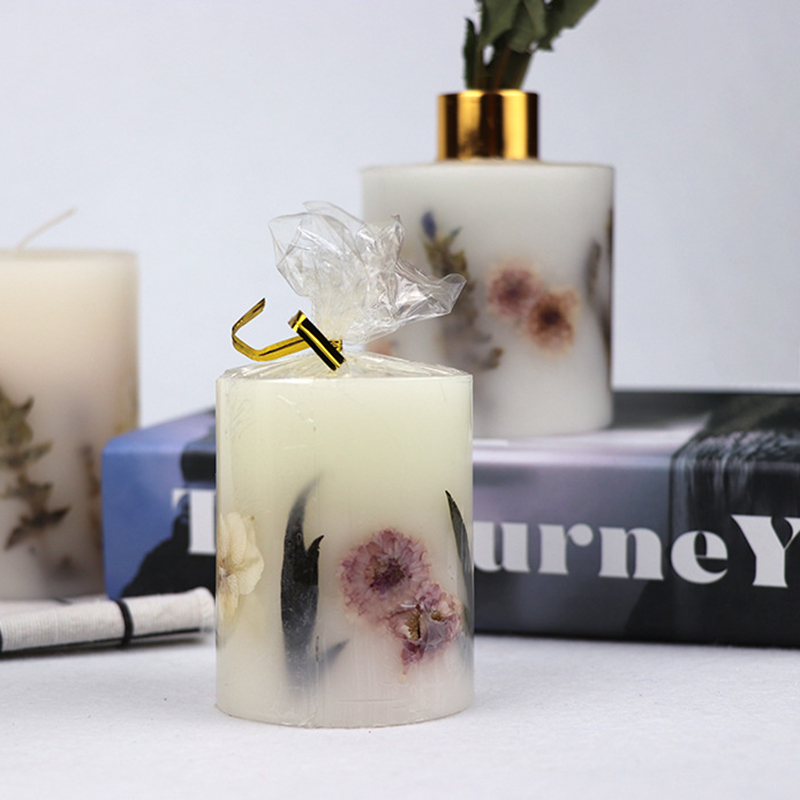 wholesale scented pillar candles (4).jpg